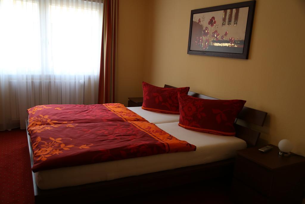 Hotel Posthof Sankt Wendel Eksteriør billede